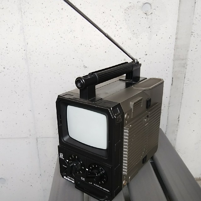 ナショナル テレビ TransAm 5型 TR-509E 昭和レトロの通販 by 送料無料