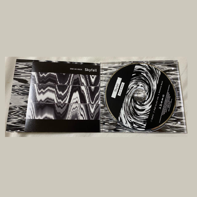 ONE OK ROCK - 会場限定CD Skyfall の通販 by momo's shop｜ワンオク
