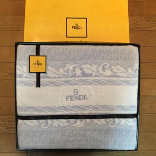 FENDI（毛布）のフリマアイテム一覧