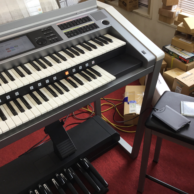 ヤマハ - エレクトーンステージア用フロッピーディスクドライブ快調