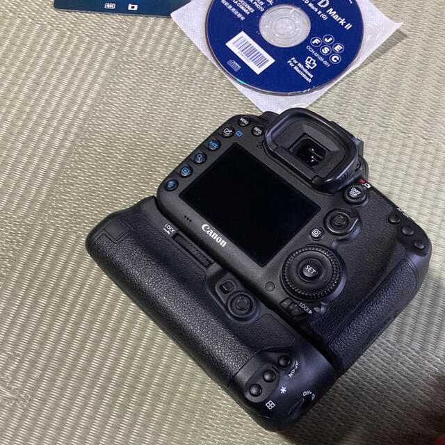 Canon - hiroty77様専用Canon EOS 7D Mark IIバッテリーグリップの通販