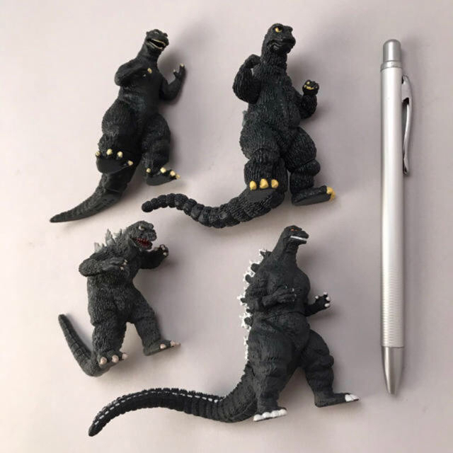 ゴジラ ミニチュアフィギュアセットの通販 by すぱ's shop｜ラクマ