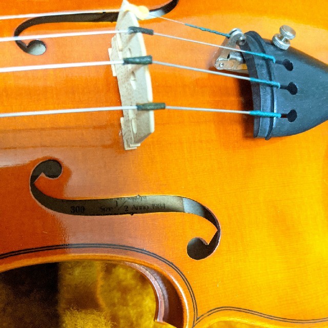 SUZUKI バイオリン NO.300 1/2 1984年製の通販はau PAY マーケット
