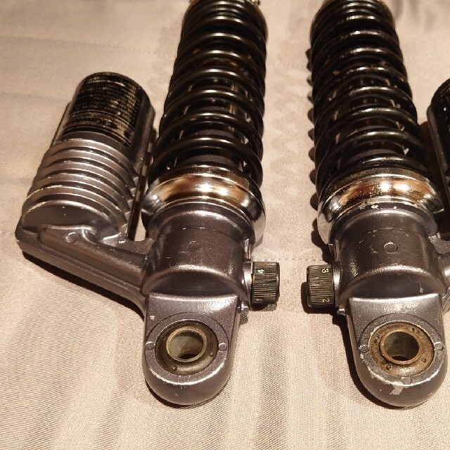 美品極上品】ゼファー400純正リアサス(リアショック)サビほぼ無しの