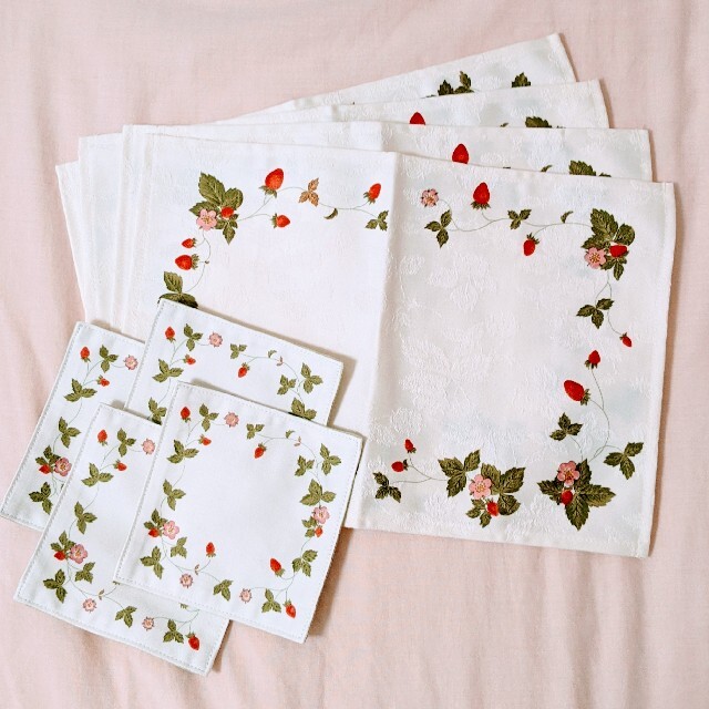 WEDGWOOD - 【各4枚】ウェッジウッドのティーマット&コースターの通販