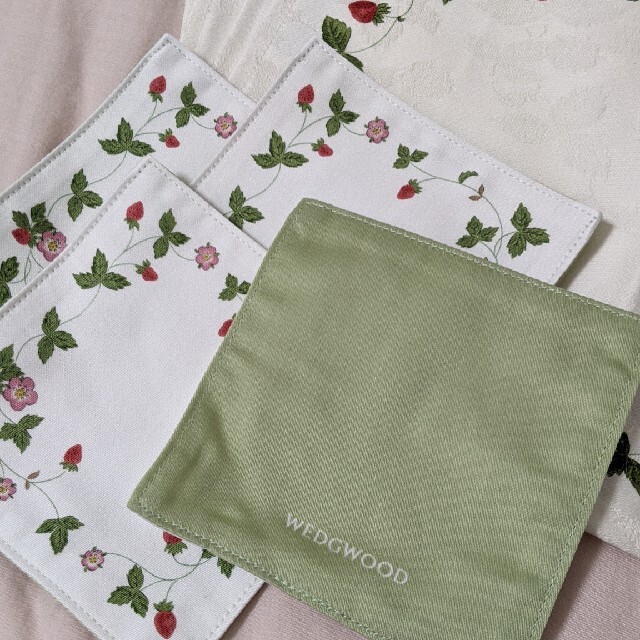 WEDGWOOD - 【各4枚】ウェッジウッドのティーマット&コースターの通販