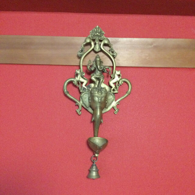 ダンシング ガネーシャ 割引 の ディーパム可能な壁掛 クジャクに