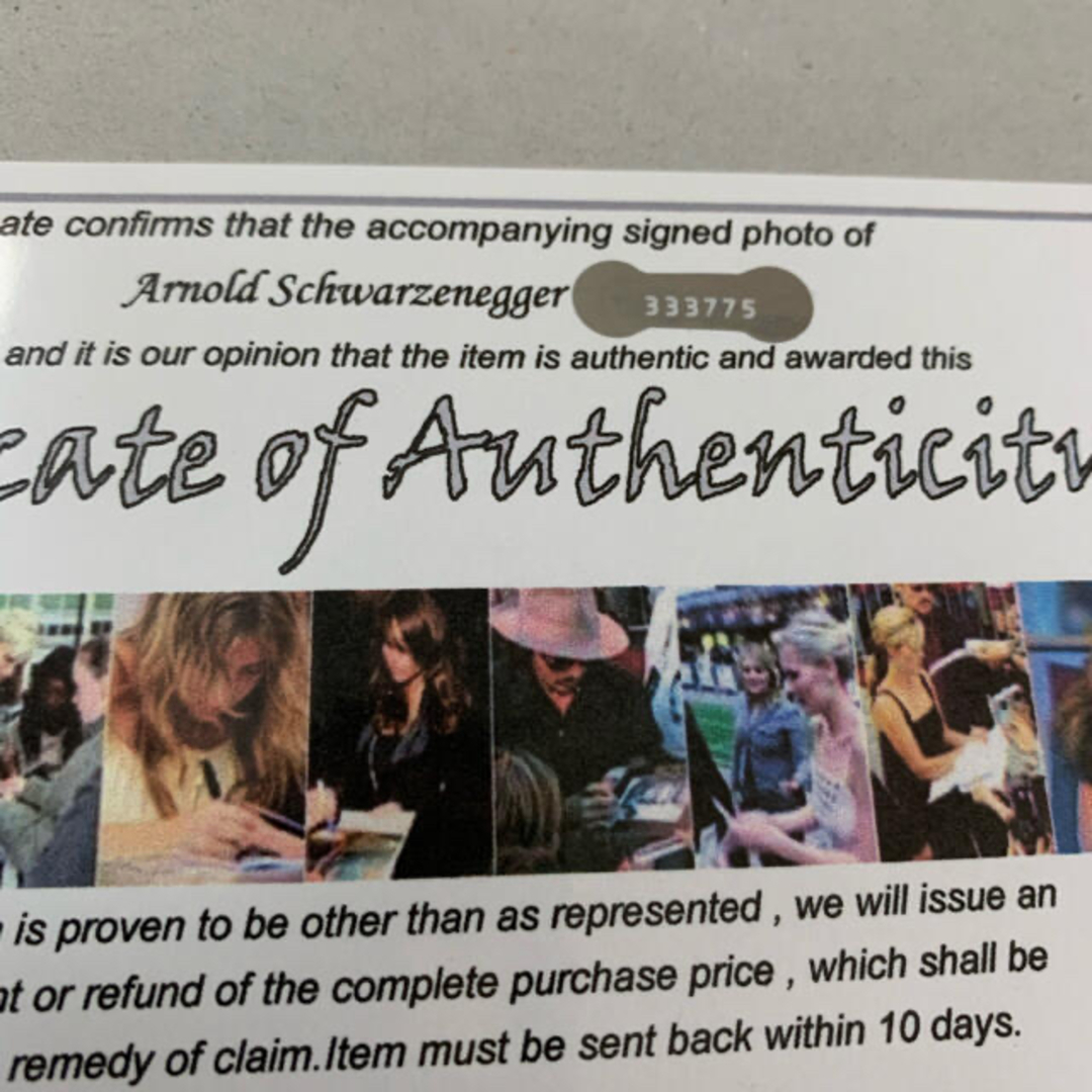 アーノルドシュワルツェネッガー直筆サイン入りフォトの通販 by