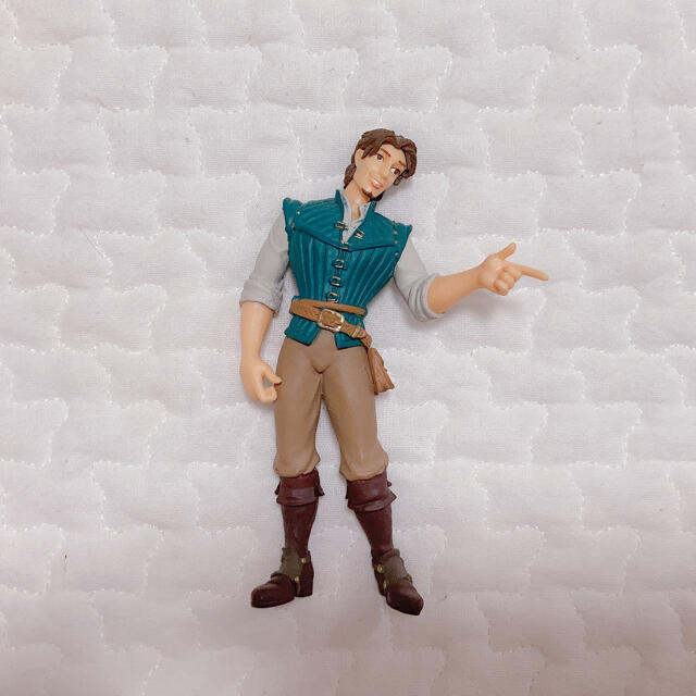 ラプンツェル - 塔の上のラプンツェル ユージーン フィギュアの通販 by