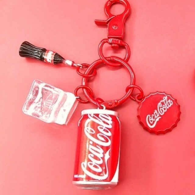 新品 コカコーラ キーホルダー ストラップ ノベルティ 日本未発売の