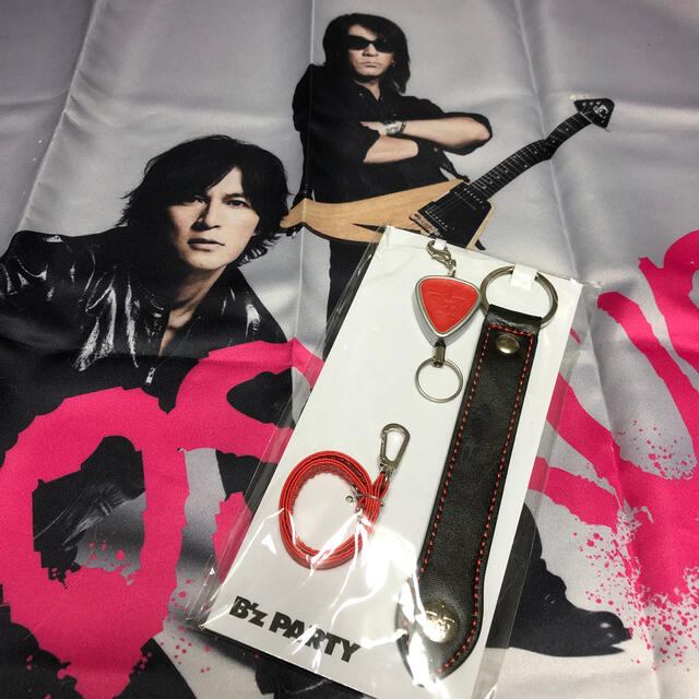 B'z リールキーホルダー ギターピック型 ストラップ TAK 松本孝弘 の