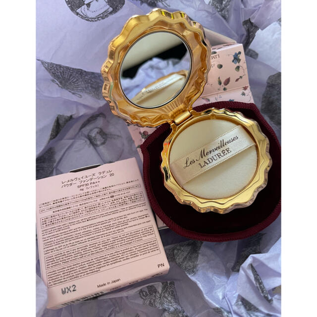 ラデュレ貝殻モチーフの24K純金パウダーケース ファンデーション