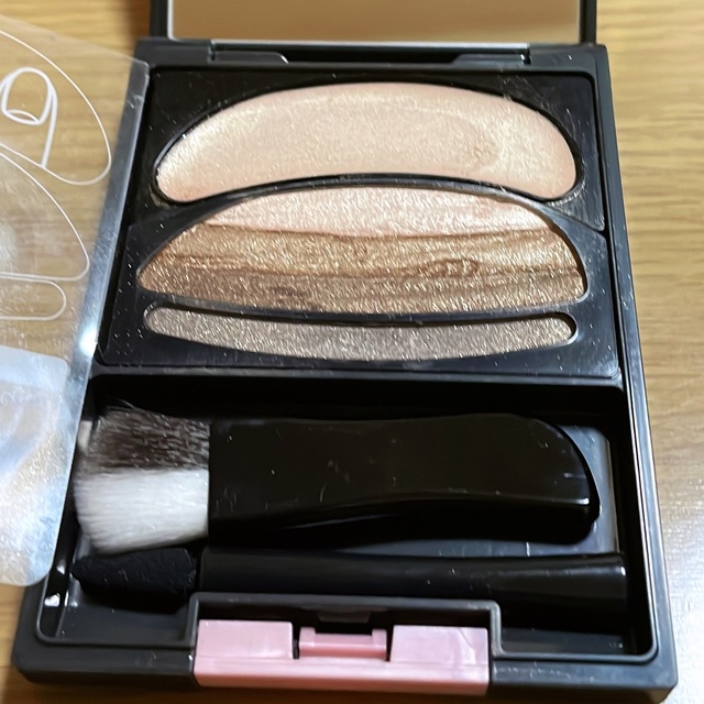 AUBE couture - オーブクチュール ブラシひと塗りシャドウ 564の通販