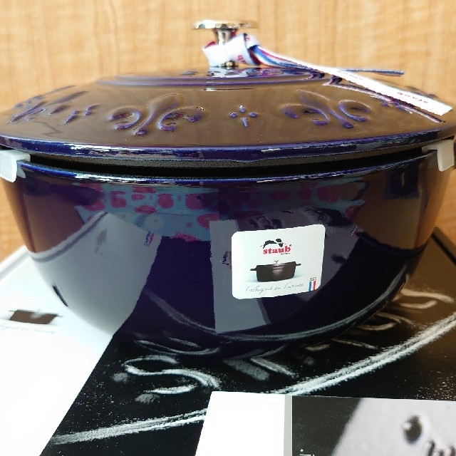 STAUB - staub【新品】フルール・ド・リス フレンチオーブン24