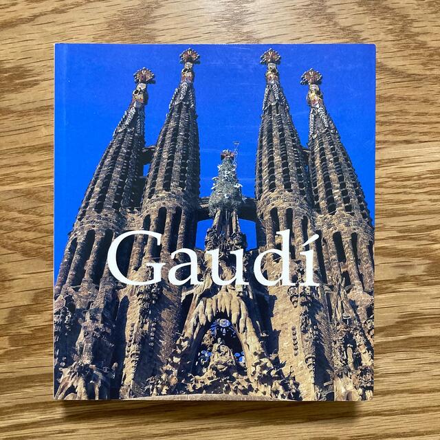 ガウディ作品集 スペイン 英語の通販 by HKNS's shop｜ラクマ
