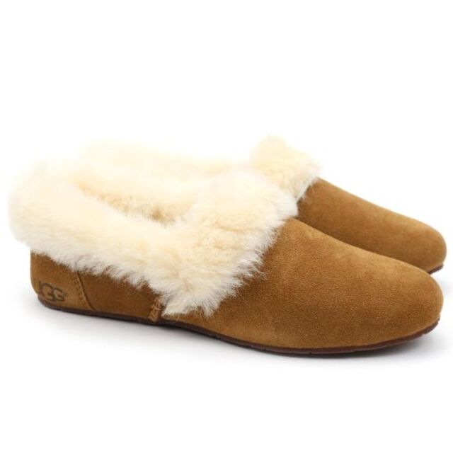 UGG - 完売しました。。。綺麗めコーデ女子必見✨新品✨24cm相当✨UGG