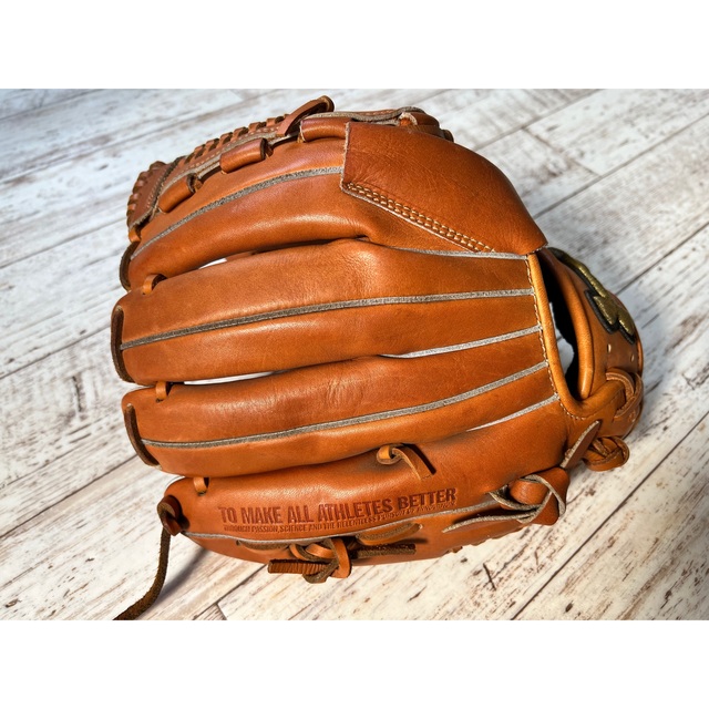 アンダーアーマー 軟式投手用グローブ