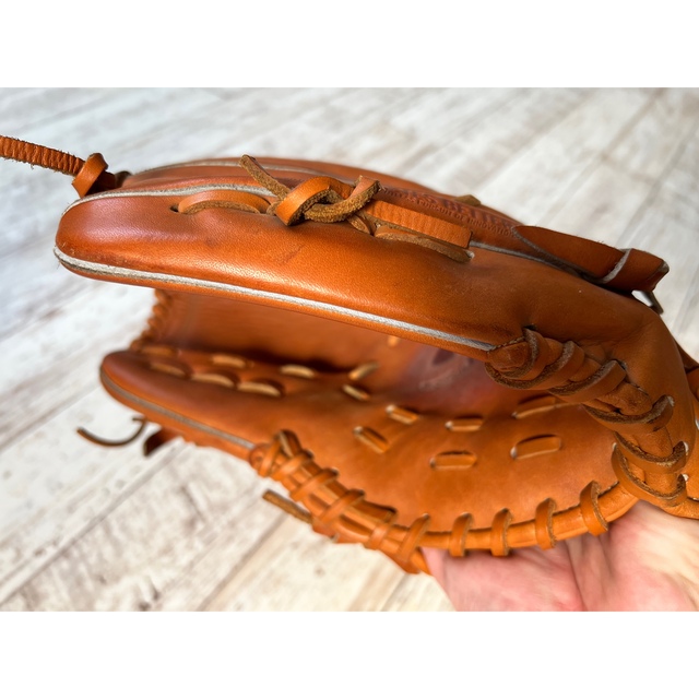 アンダーアーマー 軟式投手用グローブ