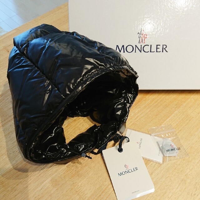 MONCLER - 新品MONCLER フードのみの通販 by ネコ☆'s shop