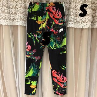 NIKE（花柄 ・ その他）のフリマアイテム一覧