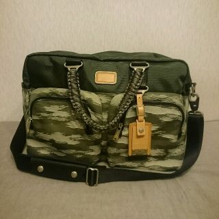 TUMI（ビジネスバッグ）のフリマアイテム一覧