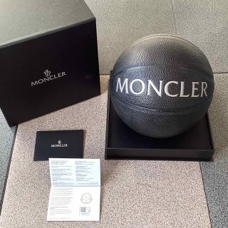 MONCLERのフリマアイテム一覧