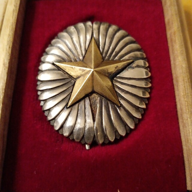 激レア】陸軍大学校卒業章徽章 天保銭 旧日本軍 勲章 本物保証 30の