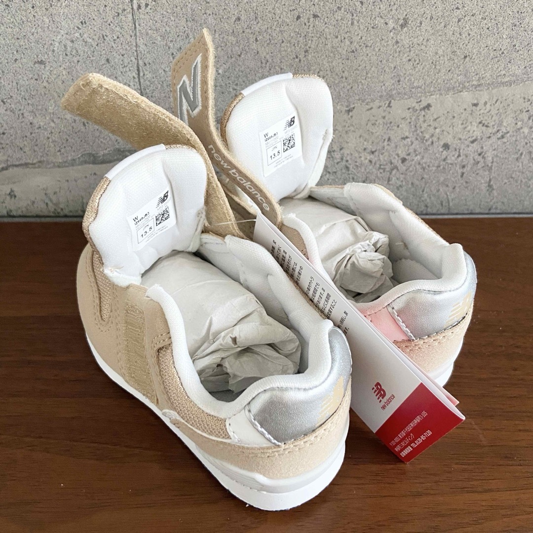 New Balance - 【新品】13.5センチ ベージュ ニューバランス