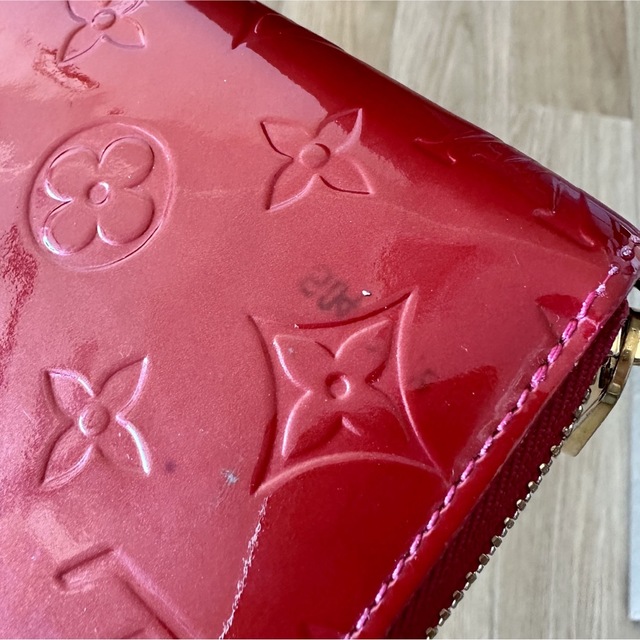 LOUIS VUITTON - ルイヴィトン◇ヴェルニ 長財布◇ヴェルニ◇赤 レッド