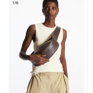 COS（ボディバッグ/ウエストポーチ）のフリマアイテム一覧