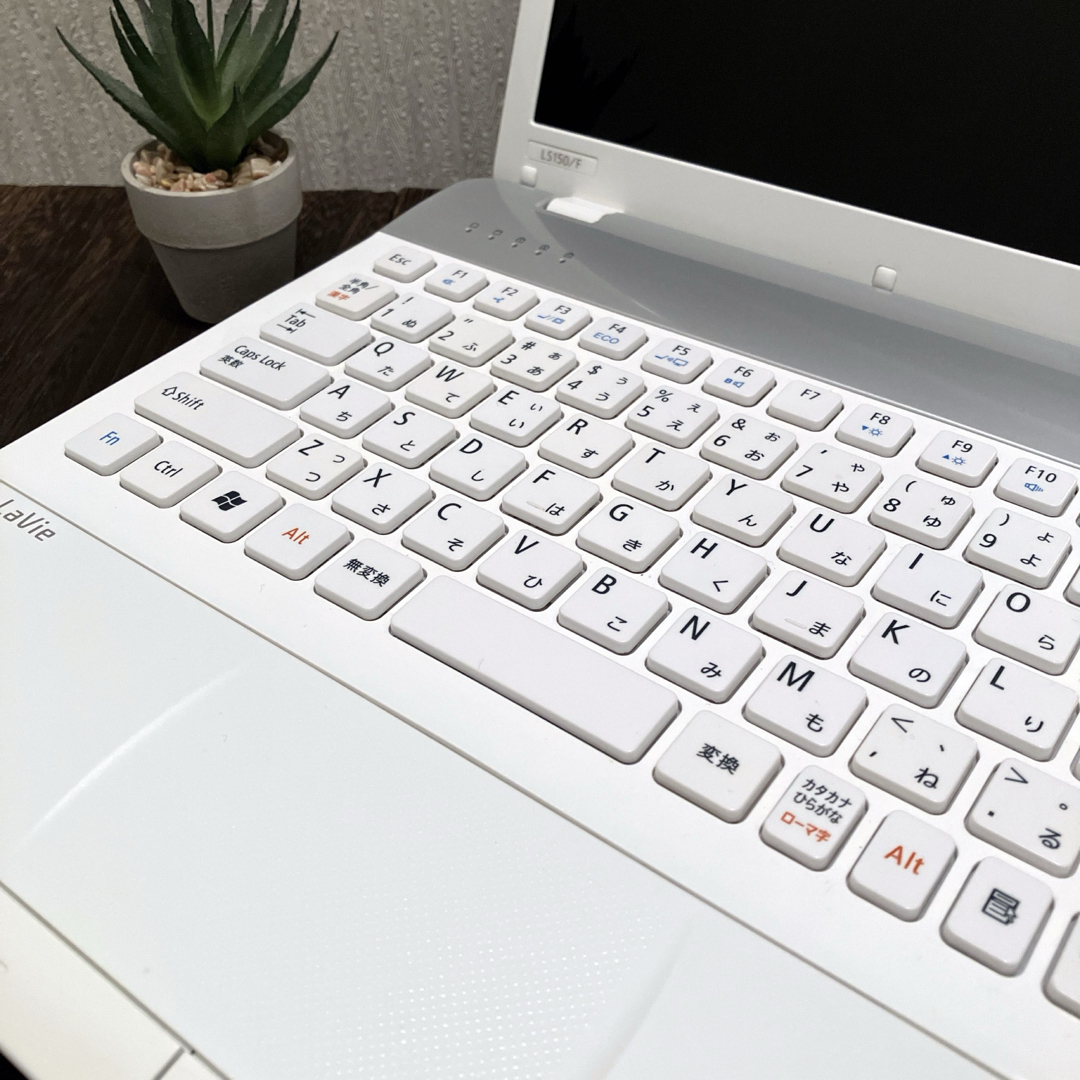 NEC - セール中❣️美品/すぐ使えるノートパソコン/DVD/白【訳あり】の