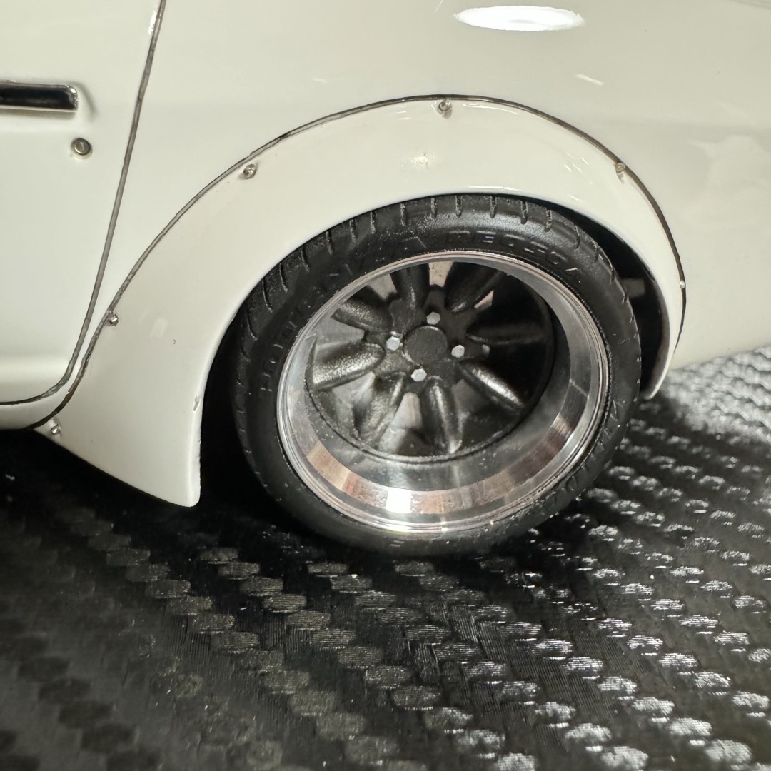 イグニッションモデル1/18LB−WORKSフェアレディZ (S30)カスタム品の