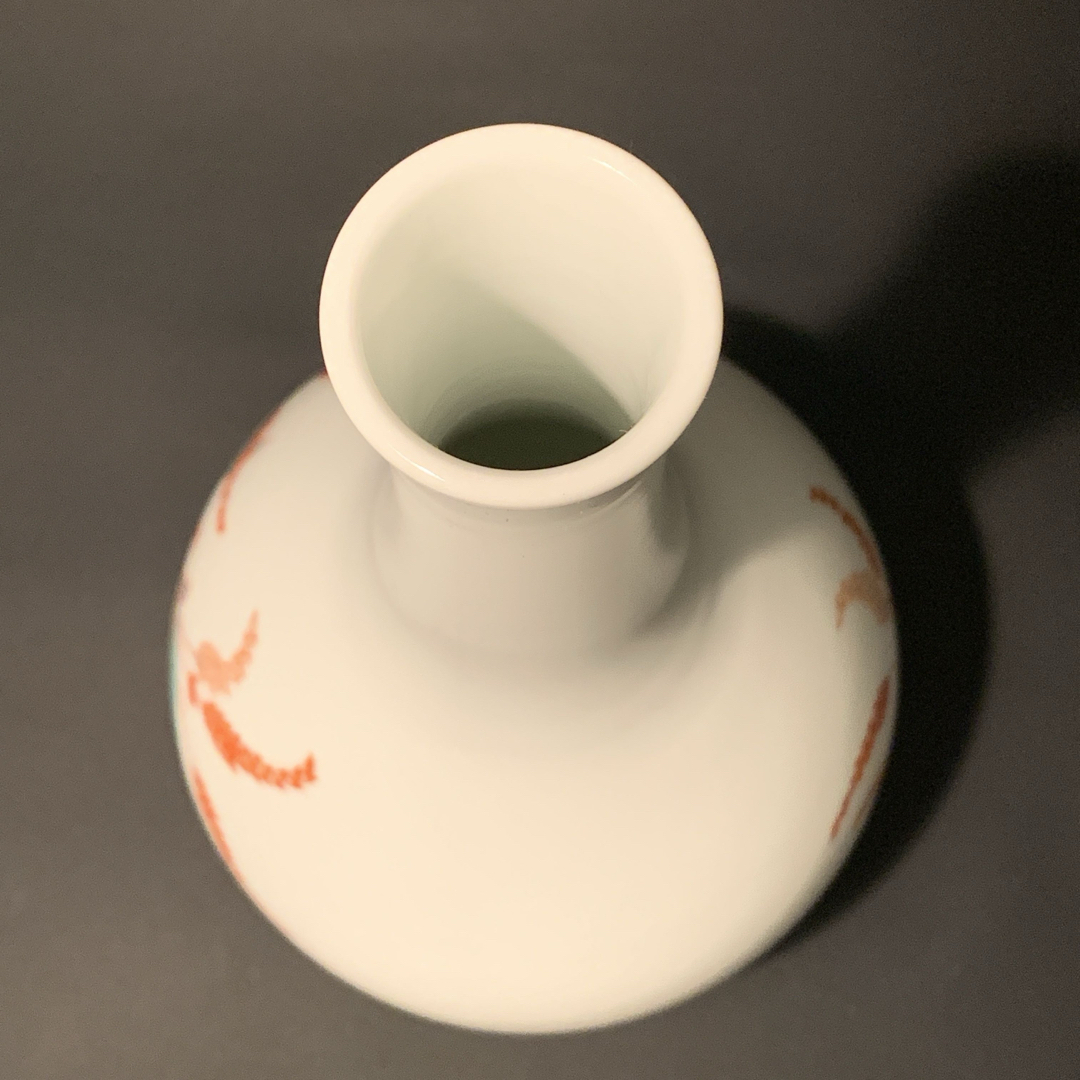 人間国宝 十四代酒井田柿右衛門 本人作 濁手 蓼文 瓶 共箱入の通販 by