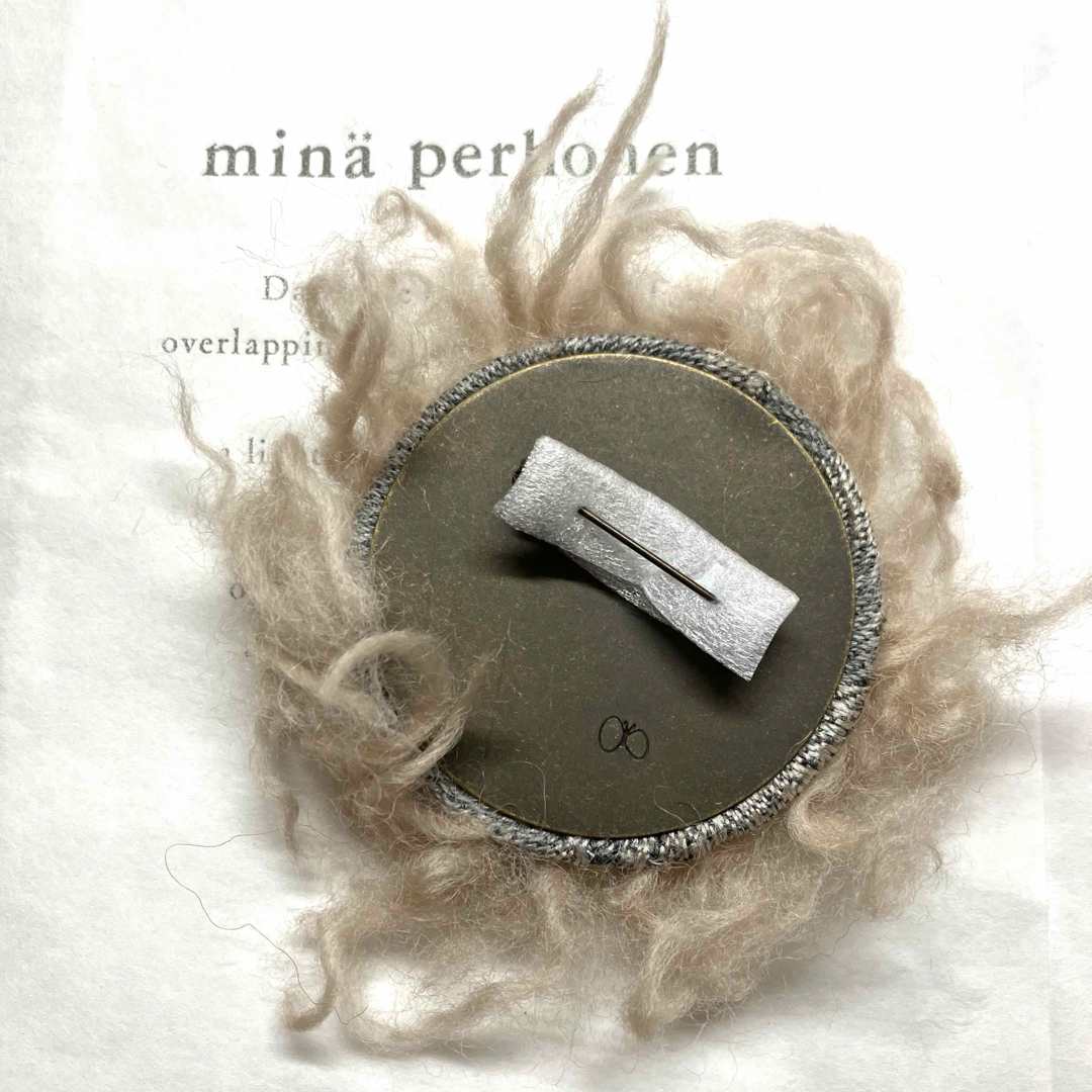 mina perhonen - ミナペルホネン ☆ サンキューベリーバッジ moorii