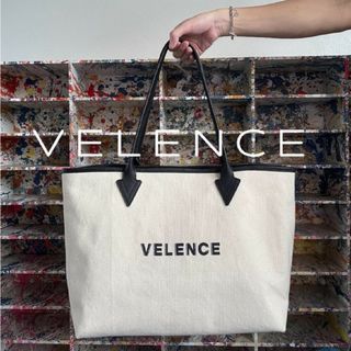 新品完売】Win Velence新作ロゴトートバッグBrightWin BrightWin