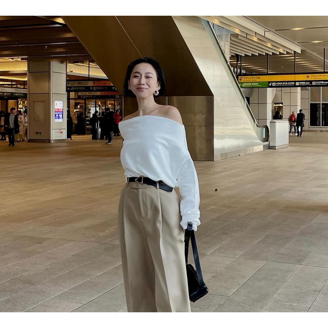 ETRE TOKYO - ETRE TOKYO🤍デザインネックスウェットプルオーバー 新品