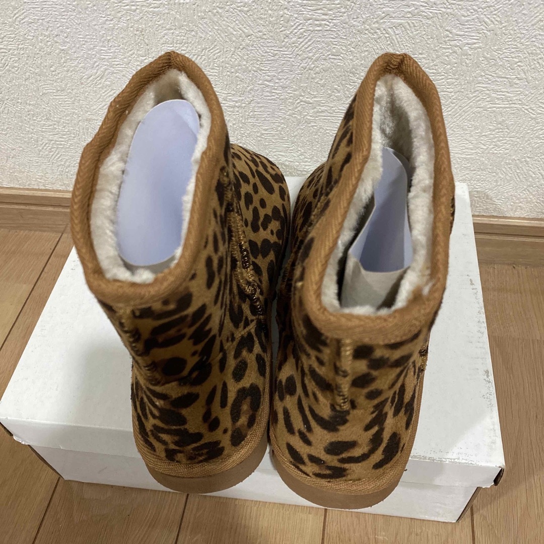 LOWRYS FARM - ヒョウ柄 ムートンブーツ LOWRYS FARM タッセル