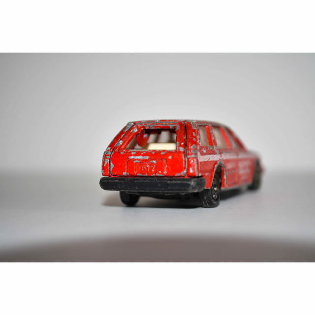 トミカ No.34 日産 ブルーバード ワゴン UCC 1984年 日本製の通販 by