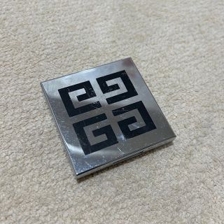 GIVENCHY（ミラー）のフリマアイテム一覧