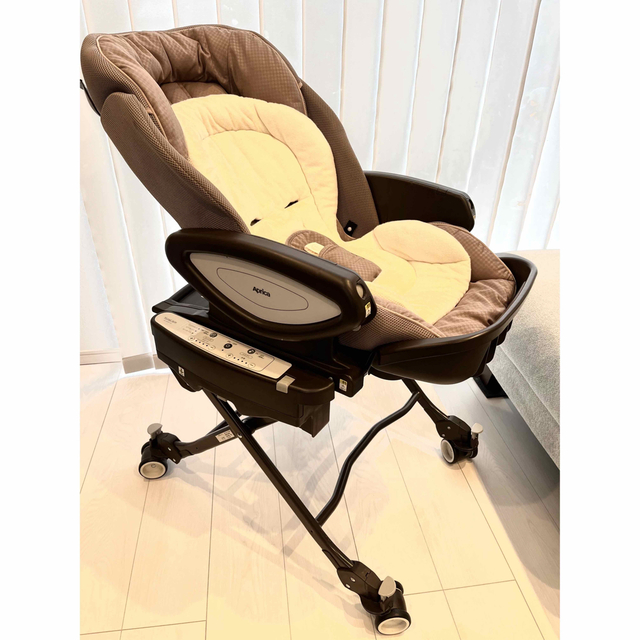 Aprica アップリカ ユラリズム オート DX アップリカ ユラリズム