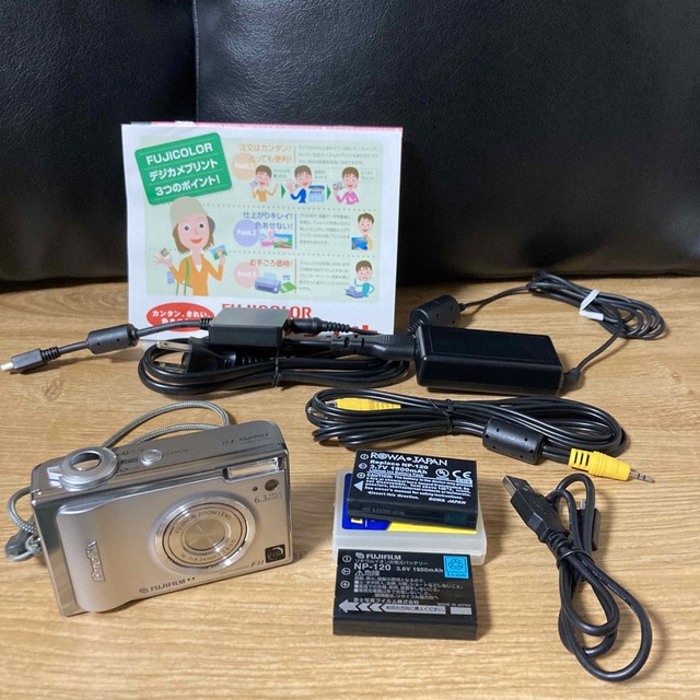 富士フイルム - FUJIFILM デジカメ FinePix F11 【バッテリー2個付】の