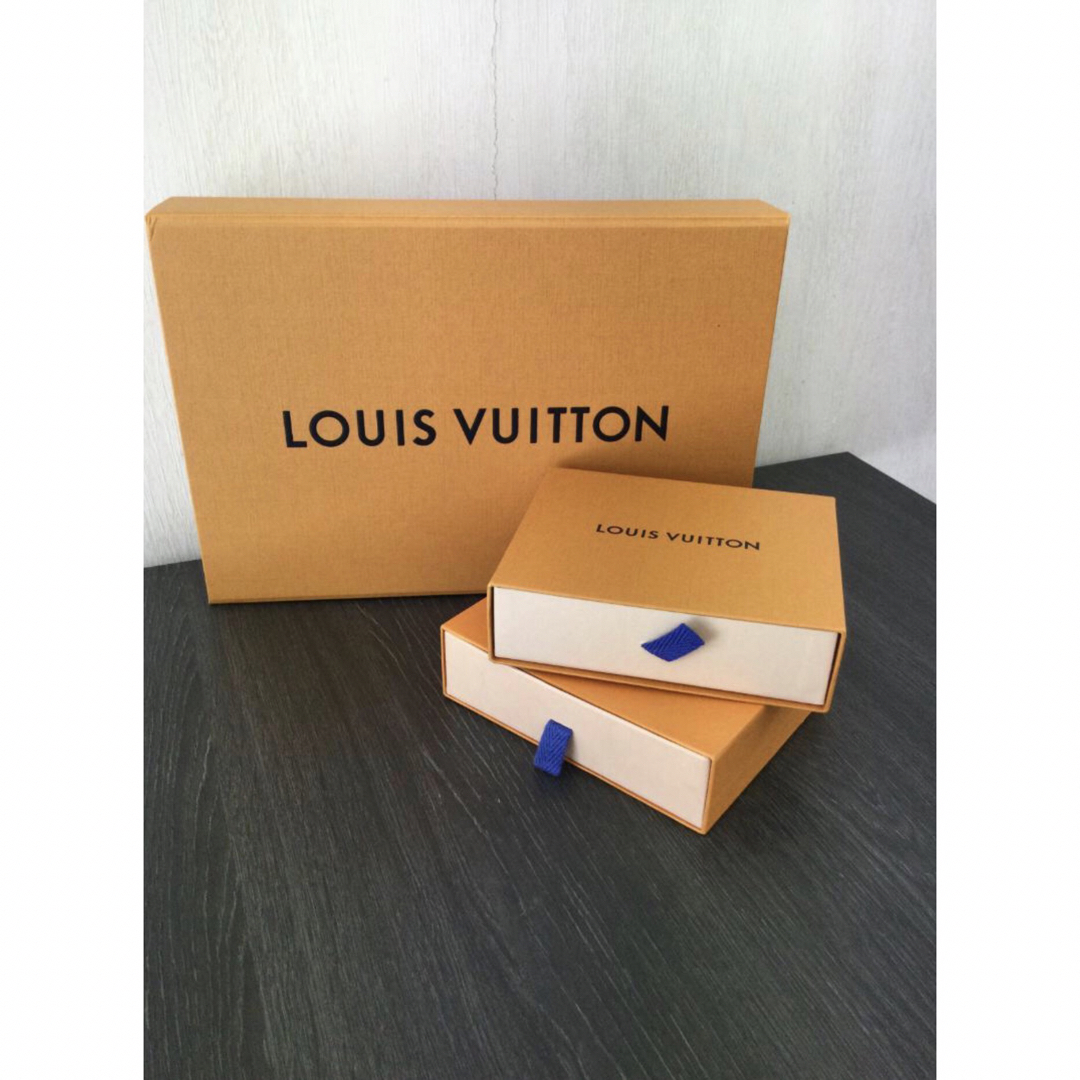 LOUIS VUITTON - ルイヴィトン空箱 化粧箱 3個セットの通販 by ～Brand