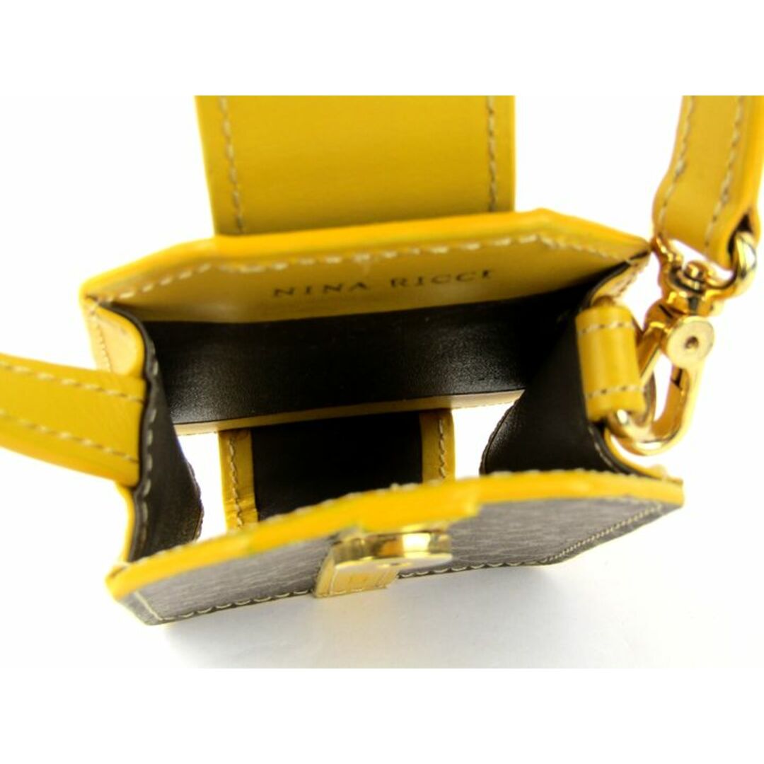 NINA RICCI - ニナリッチ バッグチャーム マルチケース ジラフ柄 PVC