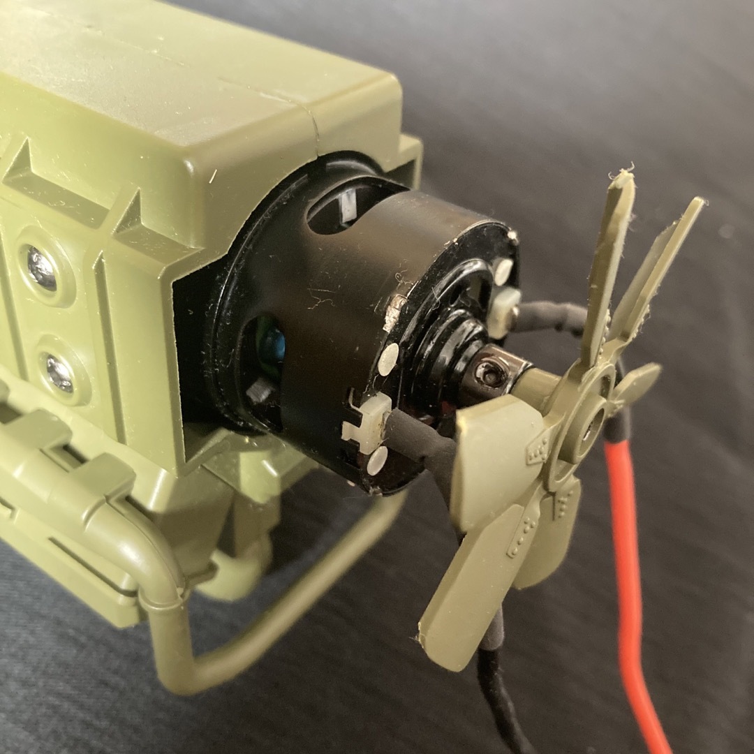 送料無料・匿名配送】軍用トラック用 モーター付変速機の通販 by