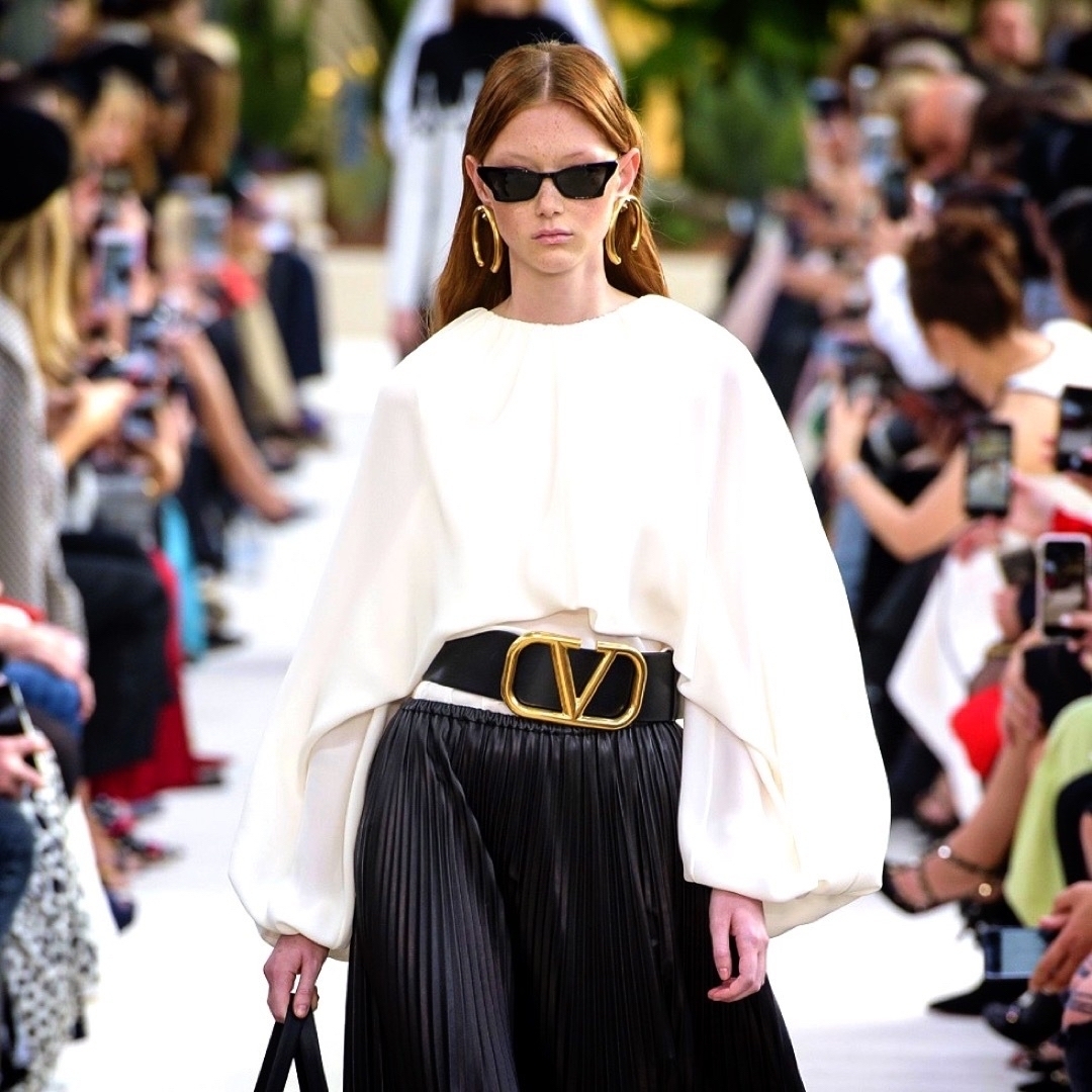 VALENTINO - 新品75 VALENTINO ヴァレンティノ Vロゴ ベルト 70MM VLTN