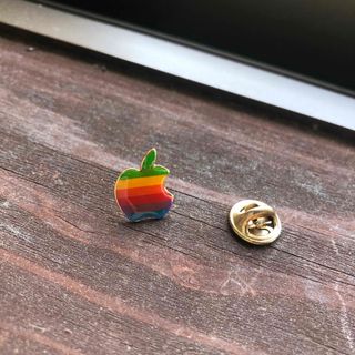 Apple（バッジ/ピンバッジ）のフリマアイテム一覧