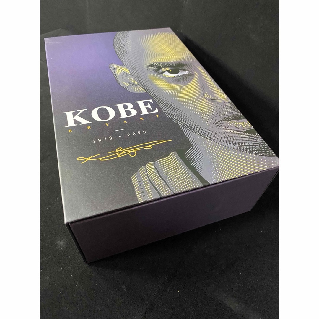 NBA Kobe コービー・ブライアントのフィギュア 1/6 新品未開封の通販