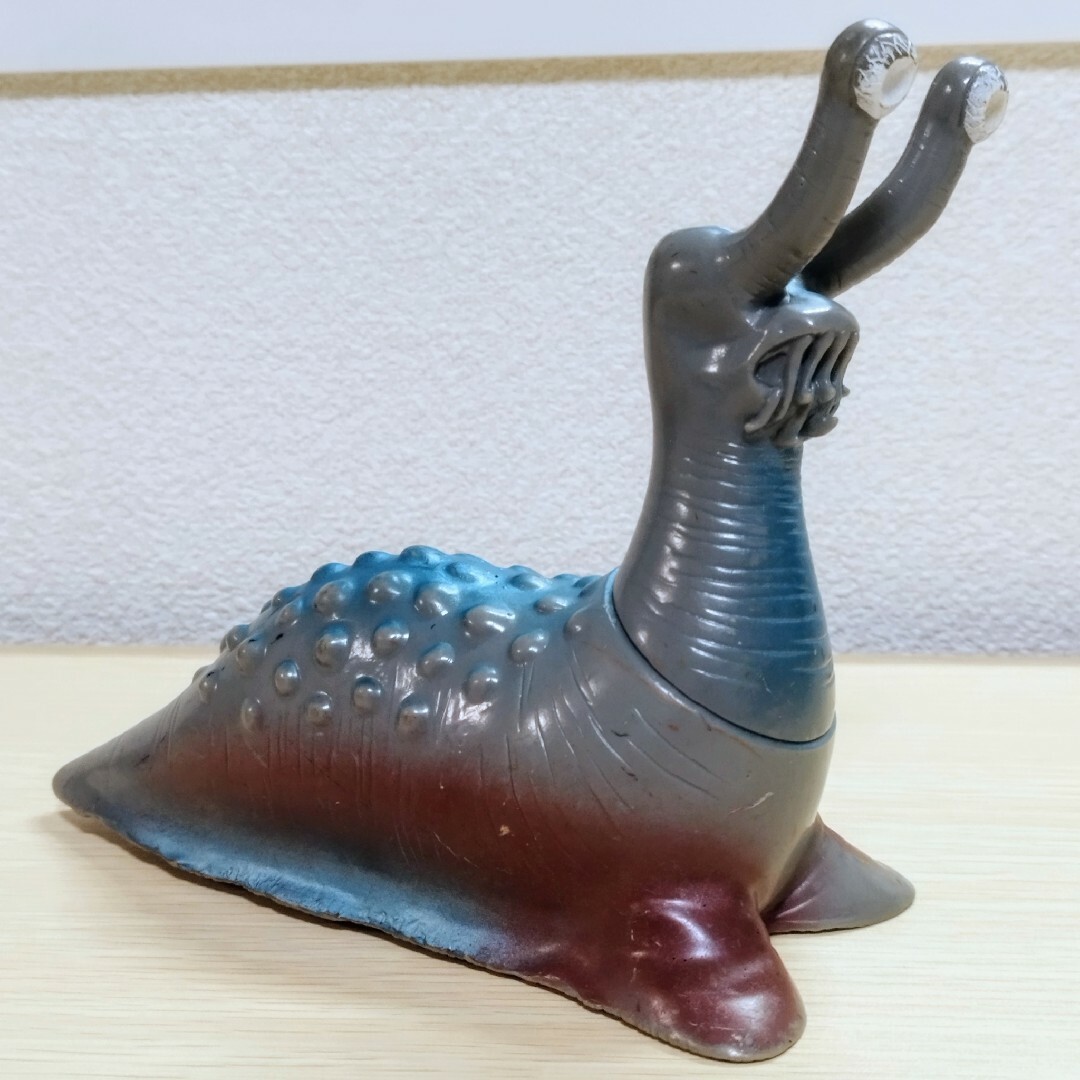 当時物レア】1983年製 ナメゴン ウルトラQ ソフビ/フィギュアの通販 by