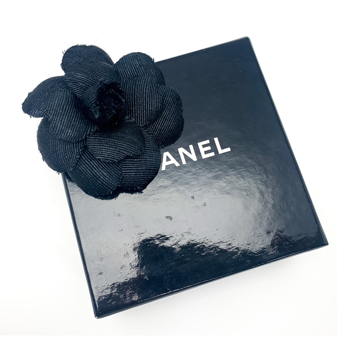 CHANEL - CHANEL シャネル デニム カメリア 花モチーフ フラワー