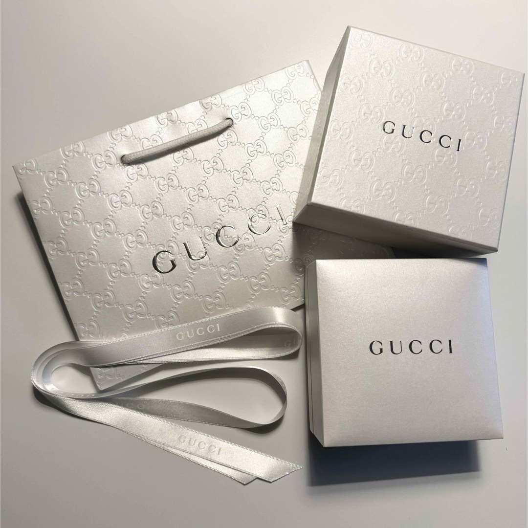 GUCCI - GUCCI グッチ ショッパー 紙袋・空箱・リボン セット ホワイト